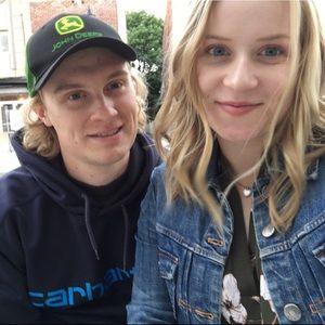 Meet your Posher, Laurel